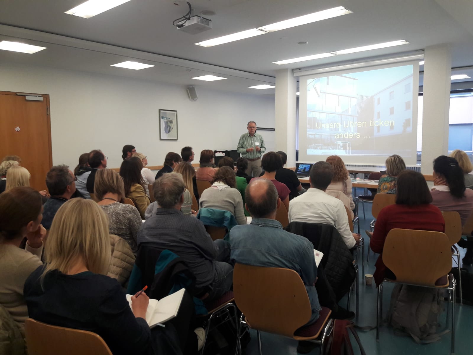 Galerie: Fortbildung „Lernzeitkonzepte und Rhythmisierungsmodelle für ganztägig arbeitende Gymnasien“ Galerie: Fortbildung „Lernzeitkonzepte und Rhythmisierungsmodelle für ganztägig arbeitende Gymnasien“