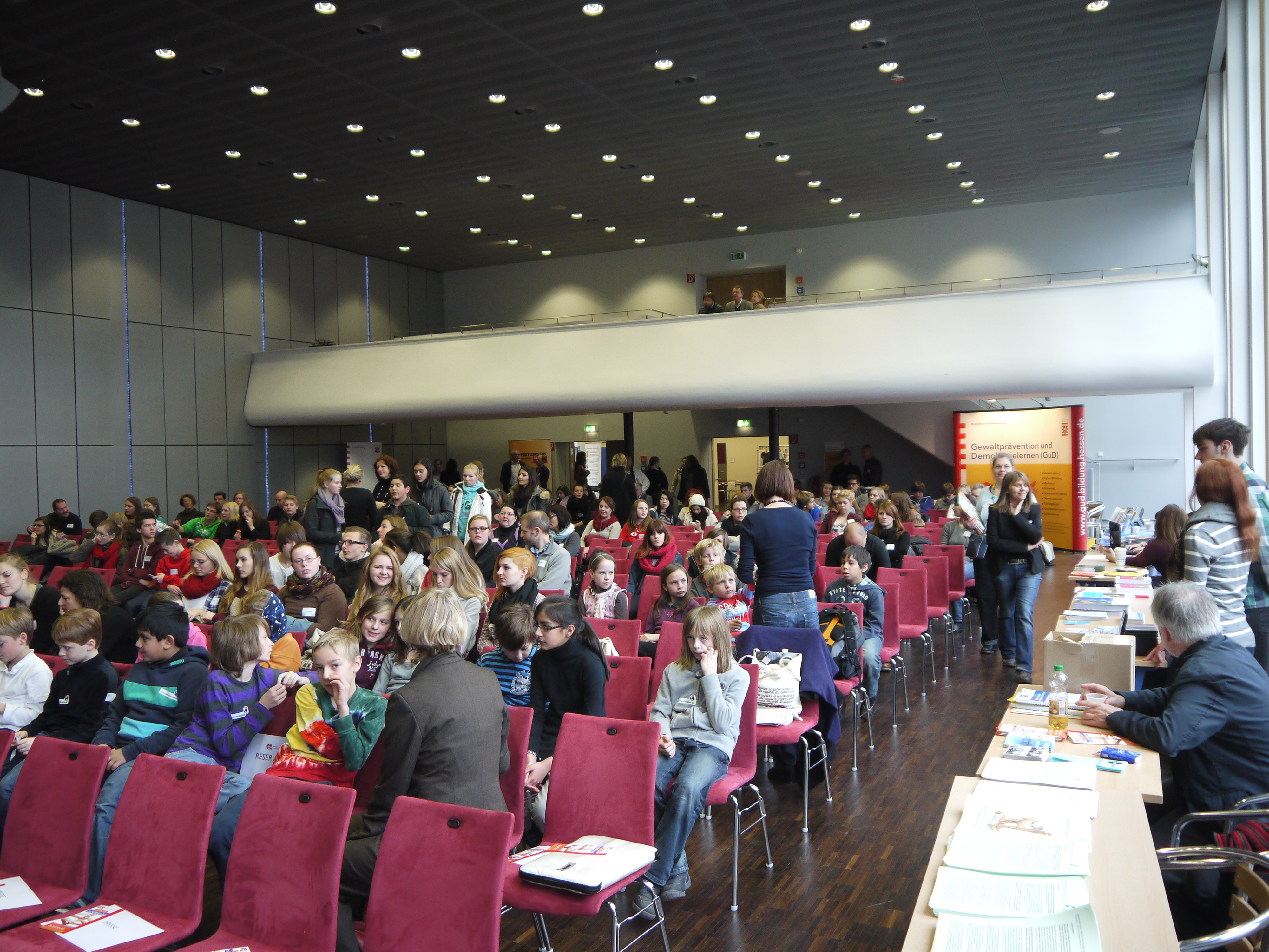 Bericht vom 5. Hessischen Demokratietag "Kinder- und Jugendrechte mitWirkung" am 30.11.2012 in Frankfurt